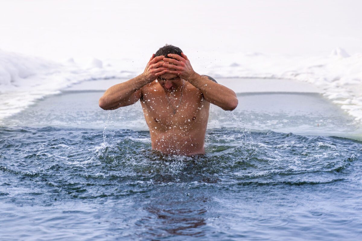 The Benefits of Cold Plunging: Using Your Pool This Winter